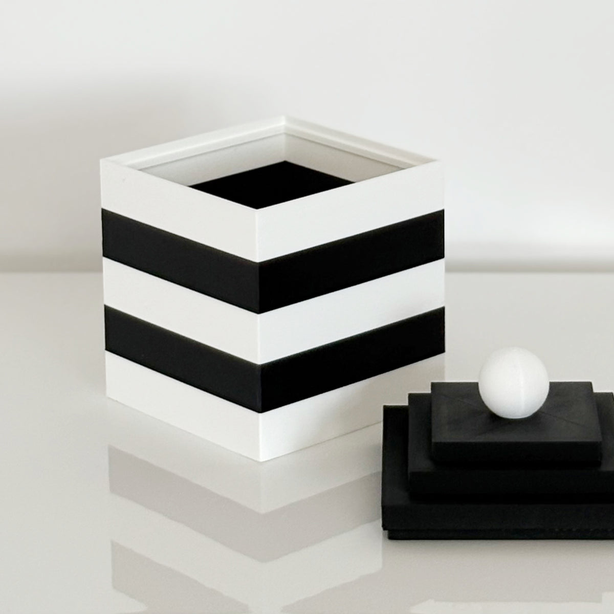OLYMPIA Schatulle | Schwarz + Weiß