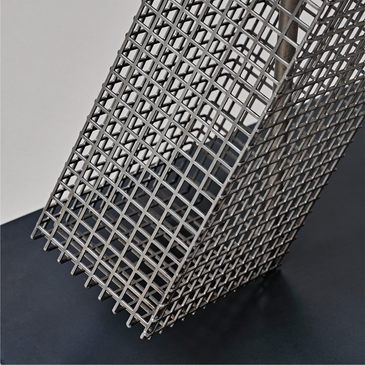 MELTING CUBES Beistelltisch | Stahl