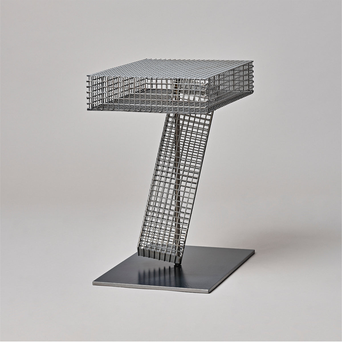 MELTING CUBES Beistelltisch | Stahl